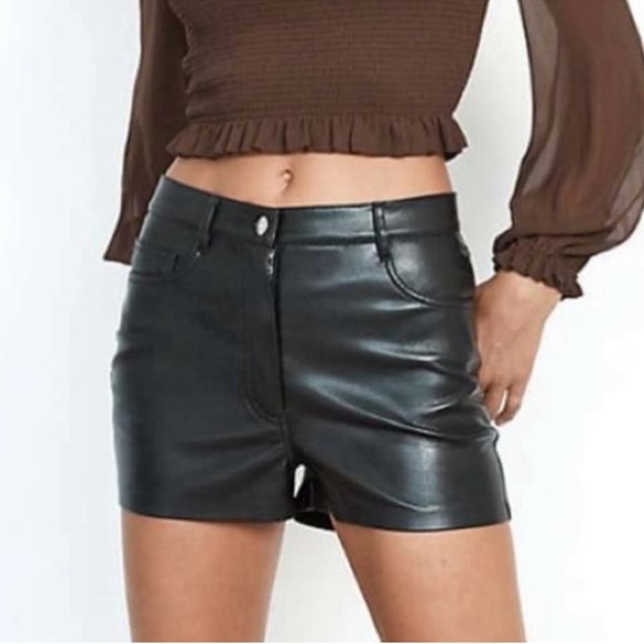 Aritzia Wilfred Melina Vegan Leather Shorts - Picture 1 of 6